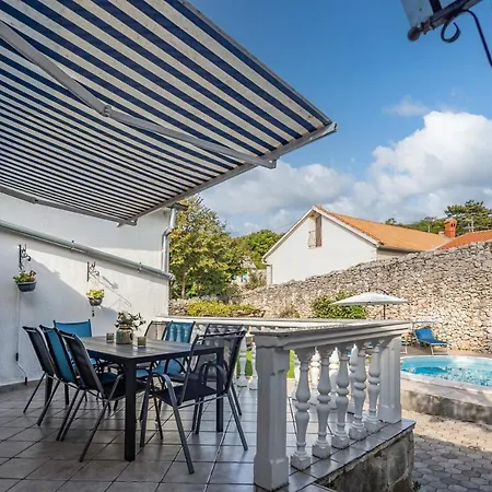 Villa Meja Private Pool- Happy *